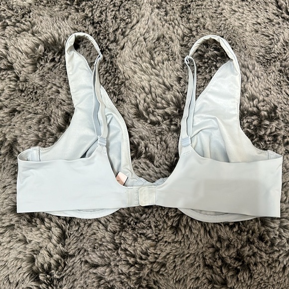 Victoria Secret Bra - Picture 3 of 6